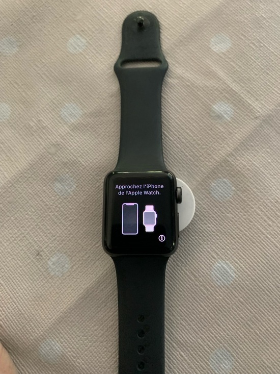 Apple 🍎 watch - Picture 2 of 3
